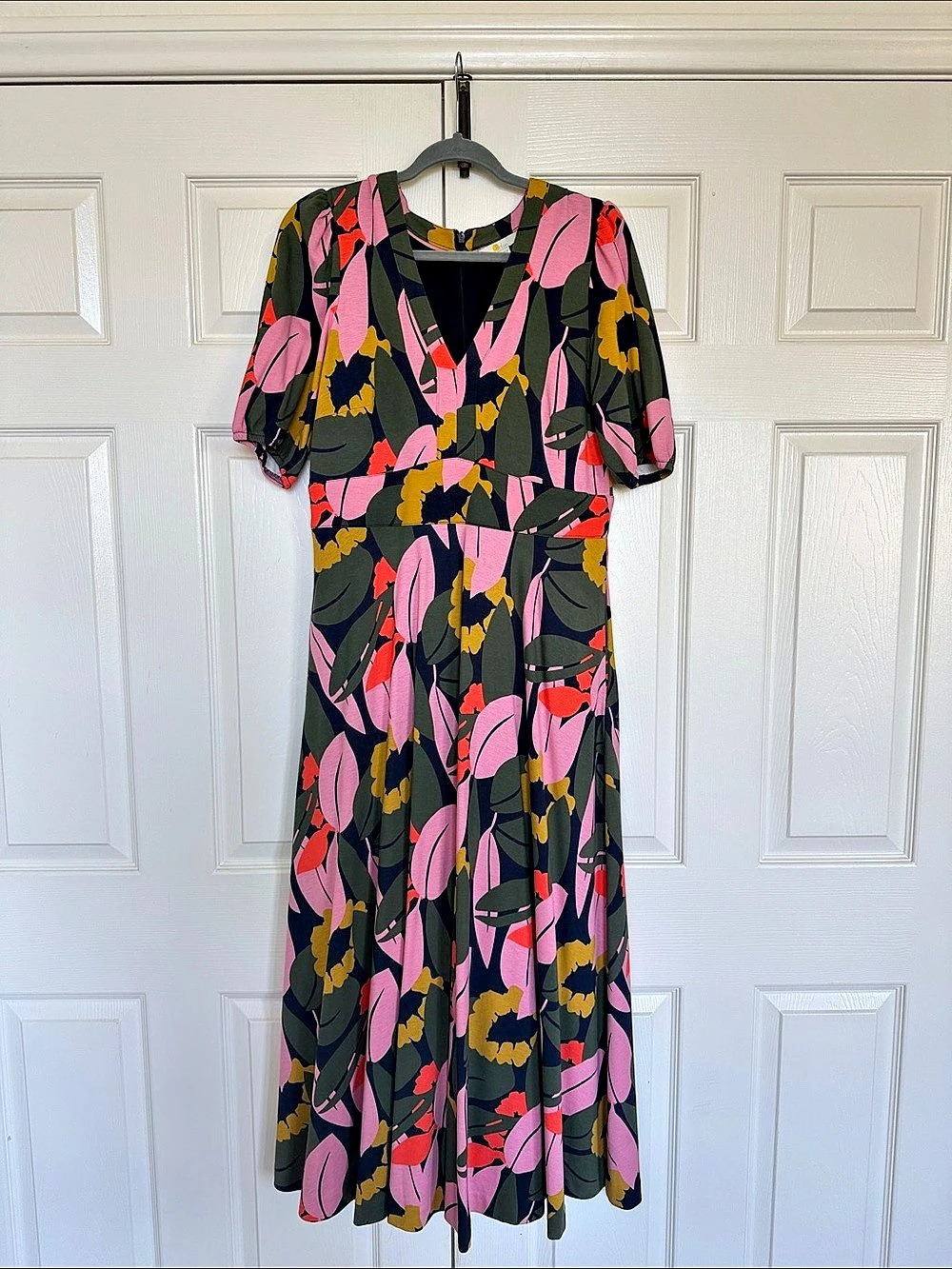 Boden Floral Maxi Dress in Pink & Green Like New